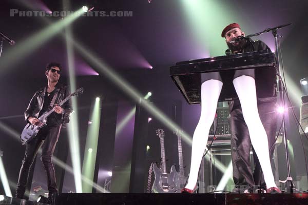 CHROMEO - 2018-11-02 - PARIS - Grande Halle de La Villette - 